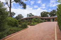 Book Lesmurdie Accommodation Vacations Sydney 4u Sydney 4u