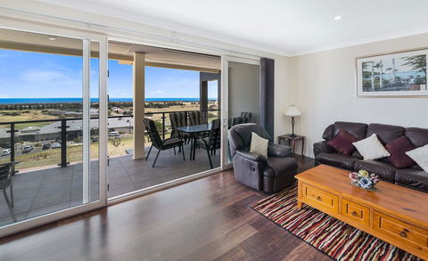 The Haven - 6A Turnberry Drive - Sydney 4u 2