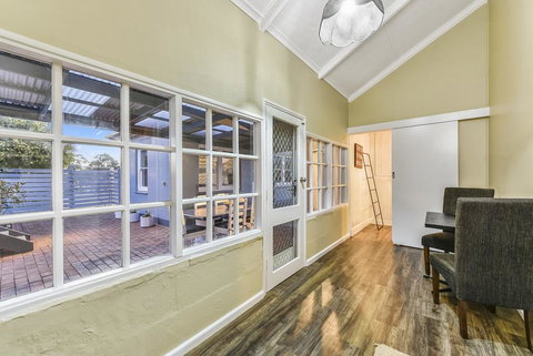 The Jazz B&B - Accommodation Sydney 2