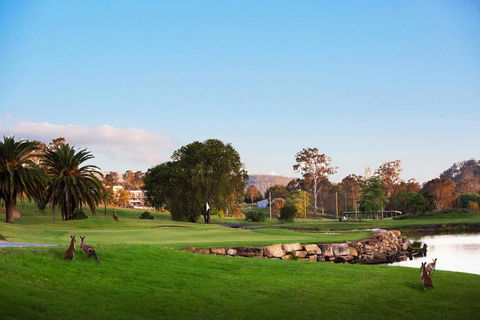 The Kooralbyn Valley - Sydney 4u 1