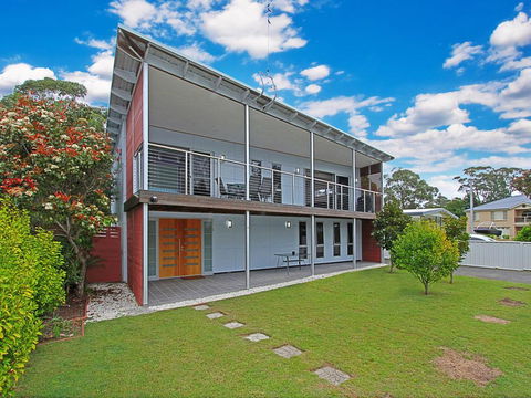 The Lake House - Lake Conjola - Accommodation Sydney 2