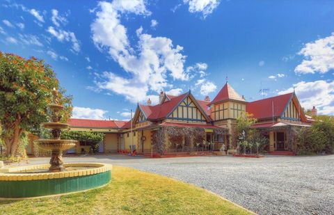 The Lodge Outback Motel - Sydney 4u 0