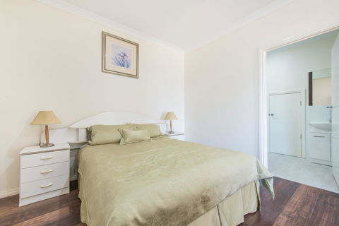 The Oasis - 6 Turnberry Drive, Links Lady Bay - Sydney 4u 2