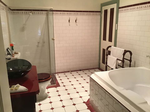 The Olde Devonshire House - Sydney 4u 3