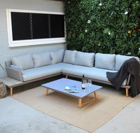 The Ole Gumtree - Kookaburras Nest - Accommodation Sydney