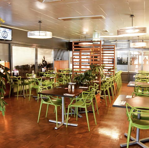 The Queensland Hotel - Sydney 4u 1