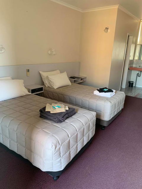 The Royal Motel - Sydney 4u 1