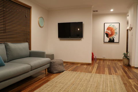 The Salty Gum - Maslin Beach - Sydney 4u 2