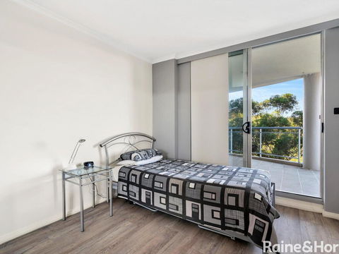 The Sanctuary #363 - 363/80 John Whiteway Drive - Sydney 4u 2