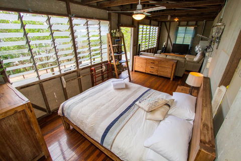 The Shack - Sydney 4u 1