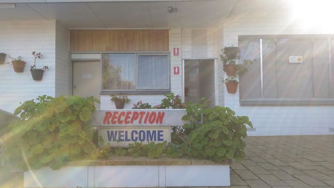 The Terang Motor Inn - Sydney 4u 1