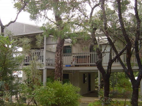 The Treehouse In Dawesville - Accommodation Sydney 3