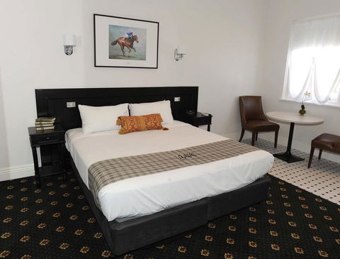 The Yarrawonga Hotel - Sydney 4u 0