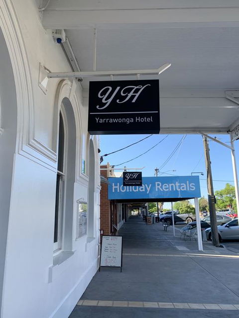 The Yarrawonga Hotel - Sydney 4u 2