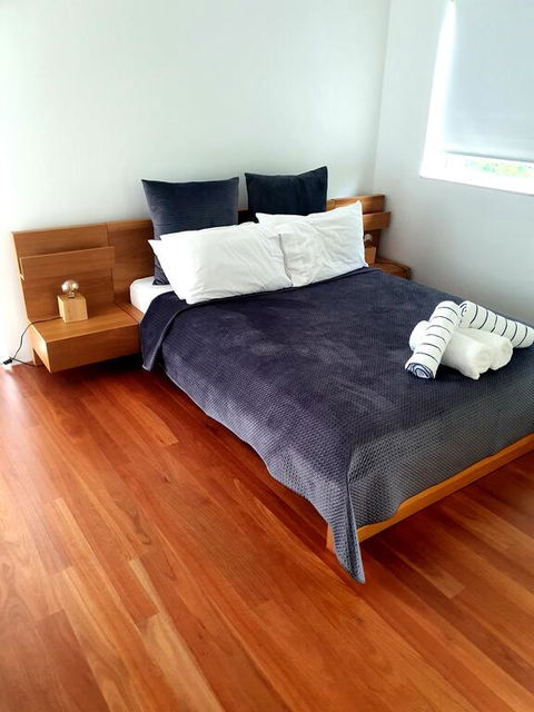 Three Bays Coolum - Sydney 4u 3