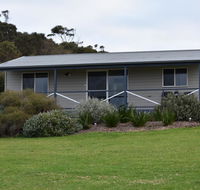 Tidal Dreaming Seaview Cottages - Sydney 4u