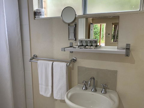 Tin Can Bay Motel - Sydney 4u 2