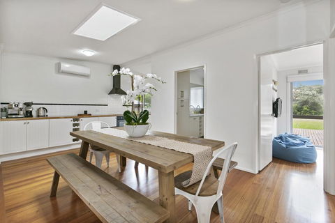 To The Beach - Sydney 4u 1