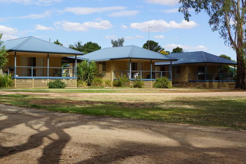Tooleybuc River Retreat Villas - Accommodation Sydney 0