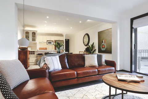 Tre Sorelle Camden - Accommodation Sydney 0