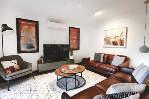 Tre Sorelle Camden - Accommodation Sydney 1