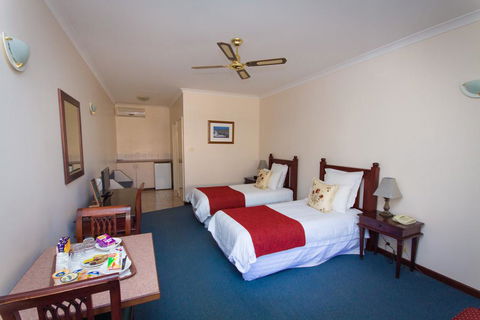 Tree Top Walk Motel - Sydney 4u 2