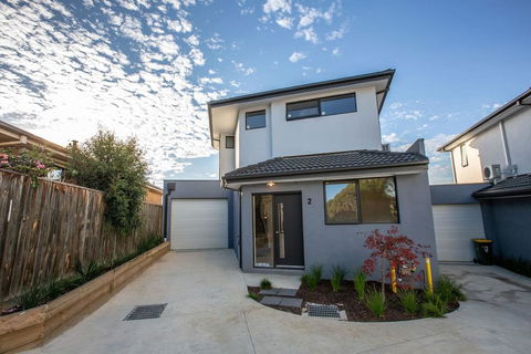 Trendy Sweet Home 4Beds@Blackburn South - Sydney 4u 0
