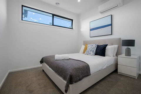Trendy Sweet Home 4Beds@Blackburn South - Sydney 4u 3