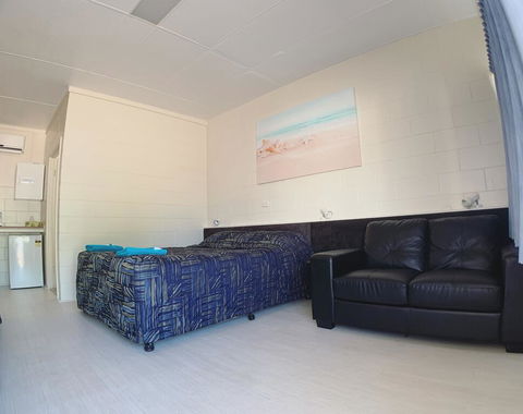 Tropical City Motor Inn - Sydney 4u 2
