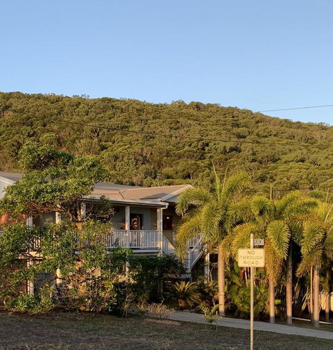 Tropical Styling - Accommodation Sydney 3