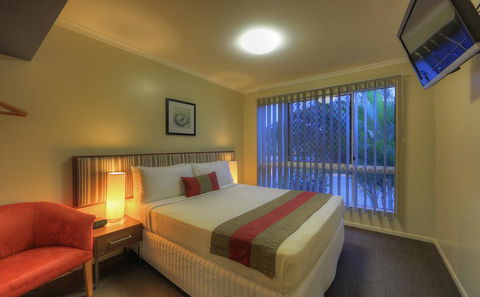 Tropixx Motel & Restaurant - Sydney 4u 3
