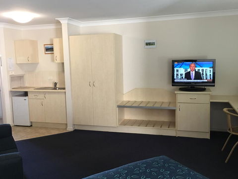 Tuckerbox Motor Inn - Accommodation Sydney 2