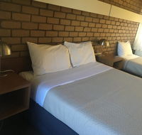 Tudor House Motel - Sydney 4u