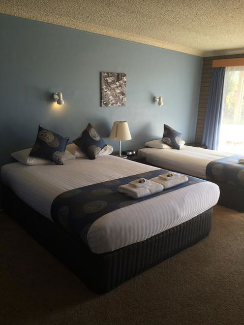 Tumut Valley Motel - Sydney 4u 2