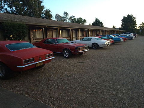 Tumut Valley Motel - Sydney 4u 0