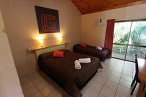 Tully Motel - Sydney 4u 1