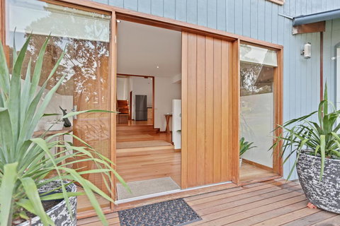 Tura Tree House - Accommodation Sydney 1