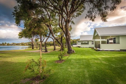 Turner Caravan Park - Sydney 4u 3