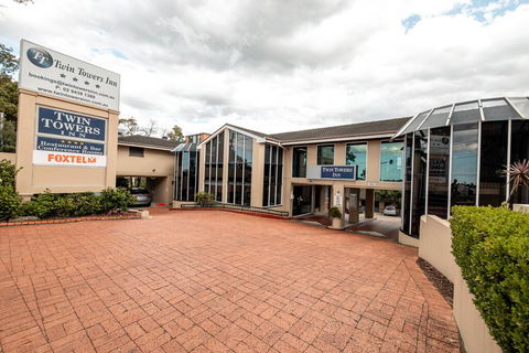 Twin Towers Inn - Sydney 4u 3