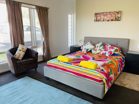 Two Dams Estate - Retreat & Relax - Sydney 4u 0