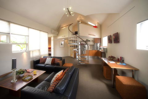 TWOFOURTWO Boutique Apartments - Sydney 4u 0