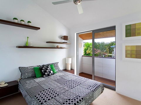 U3/27 Noosa Parade, Noosa Sound - Sydney 4u 2