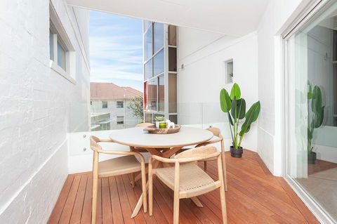 ULTIMATE BONDI LIVING - Sydney 4u 2