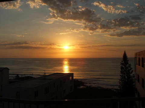 Unit 5 Sanctuary Shores, Kings Beach - Free Wifi! - Accommodation Sydney 0