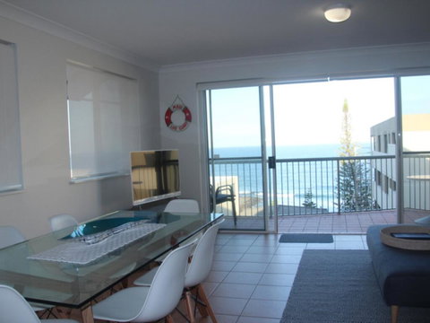 Unit 5 Sanctuary Shores, Kings Beach - Free Wifi! - Accommodation Sydney 1