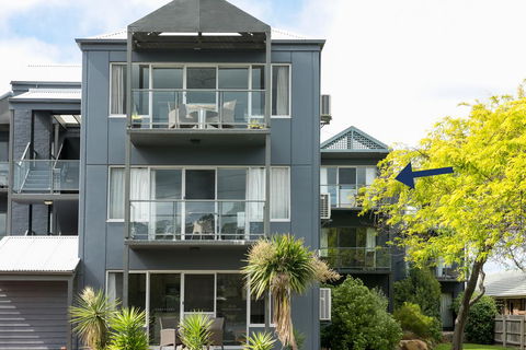 Unit 9 Bellevue - Sydney 4u 1