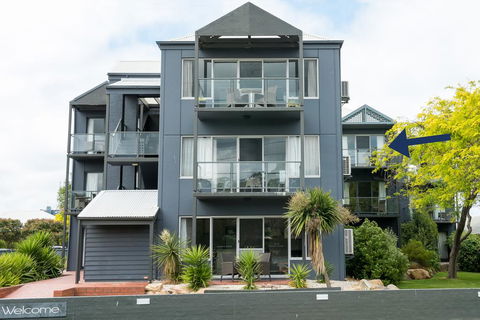 Unit 9 Bellevue - Sydney 4u 0