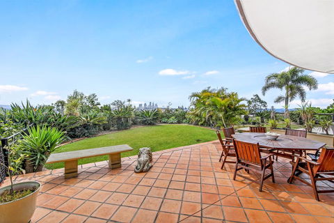 Unrivaled Ocean And City Views From Resort Style 3bed With Garden - Sydney 4u 0
