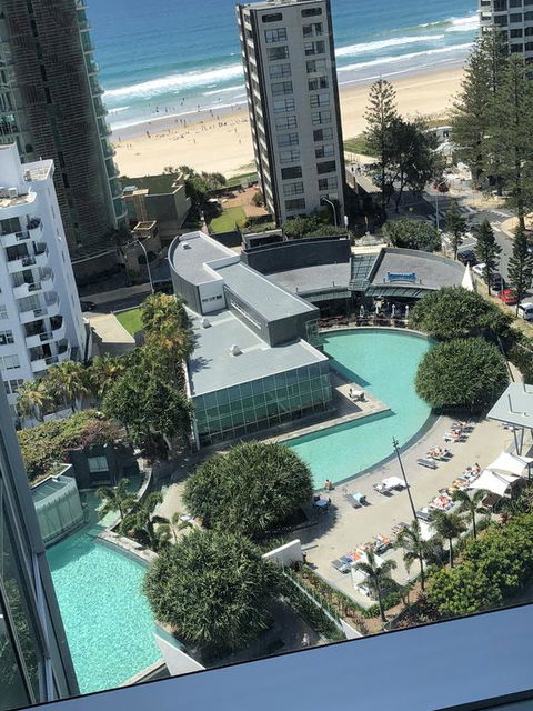 Upmarket Resort At Beach Surfers Paradise URGC - Accommodation Sydney 0