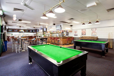 Upper Ross Hotel - Accommodation Sydney 3